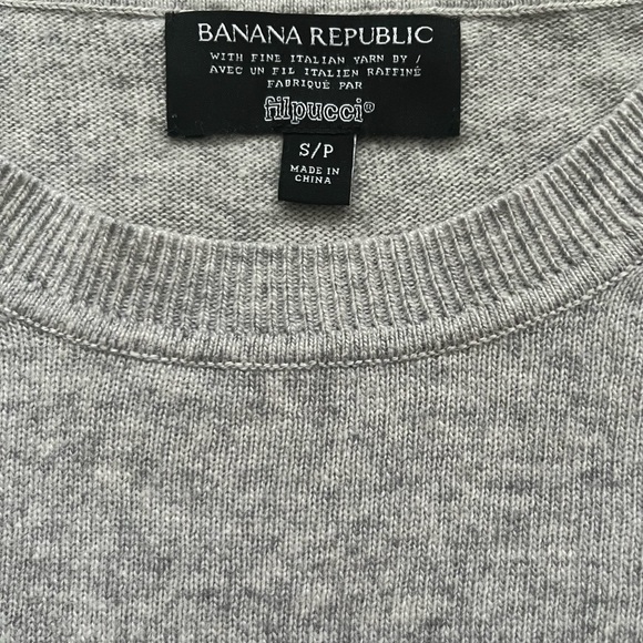 Banana Republic Cashmere Wool Blend  Women's Sweater - Picture 6 of 7
